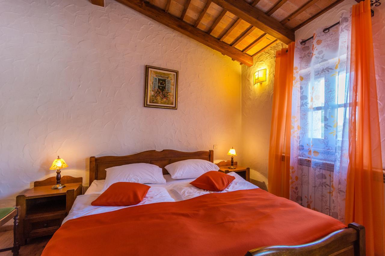 Veleniki 베드 앤드 브렉퍼스트 다니엘라 B&B 외부 사진