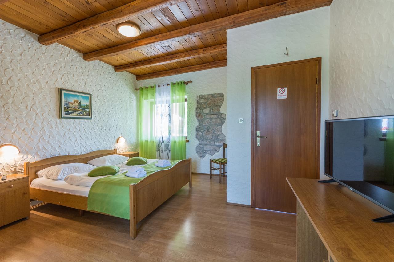Veleniki 베드 앤드 브렉퍼스트 다니엘라 B&B 외부 사진
